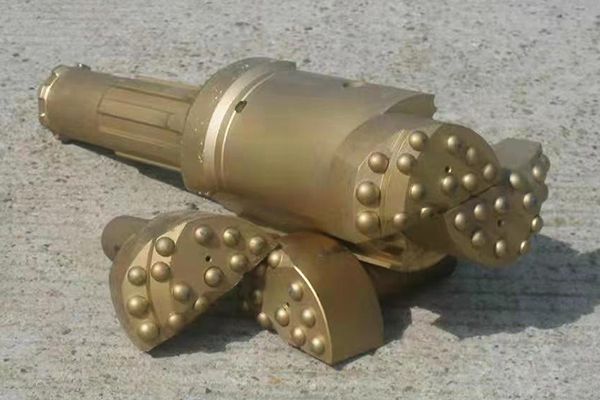 Системы одновременной обсадки (раздвижное долото)